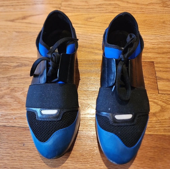 Authentic Balenciaga Scuba Sneakers - Picture 2 of 10